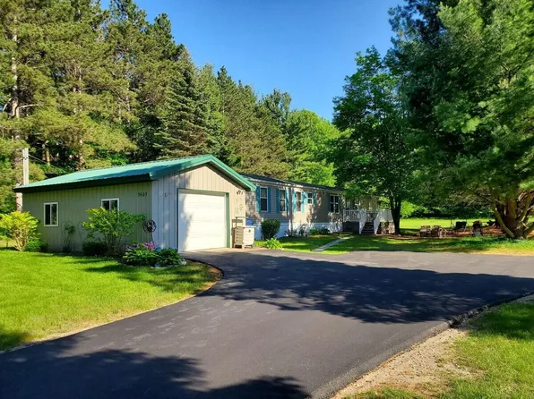 3605 W Burdickville Rd, Maple City, MI 49664