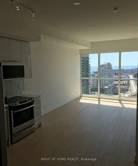 10 Park Lawn Rd #2502 — Photo 30