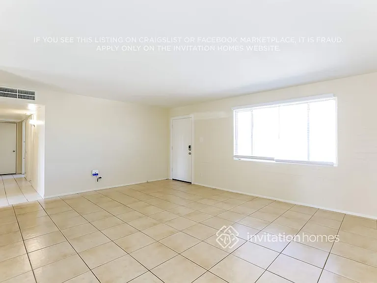 5611 N 65th Ave — Photo 4