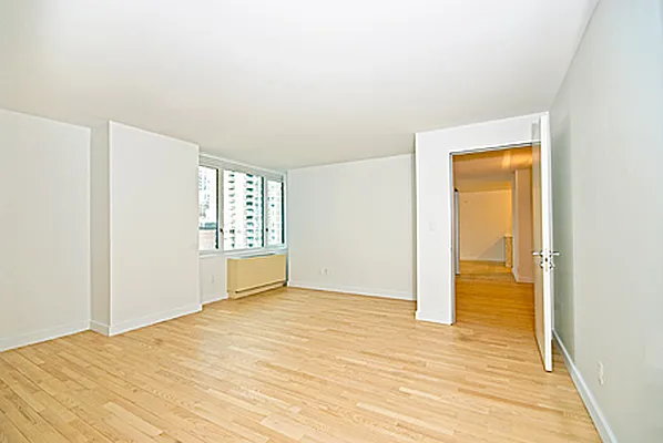 Rented by Domus Realty | media 57