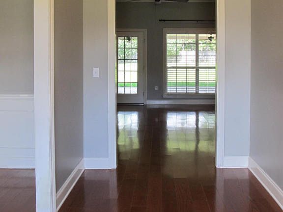 3rd image of 108 Cottoncreek Dr