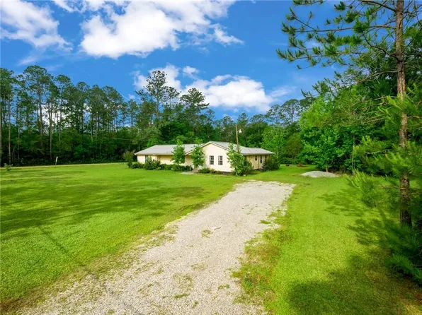 29506 Sticker Bay Rd, Lacombe, LA 70445