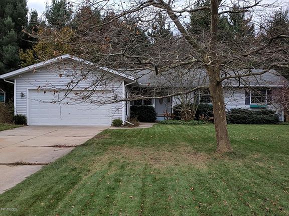2nd image of 16674 Ashley Ln