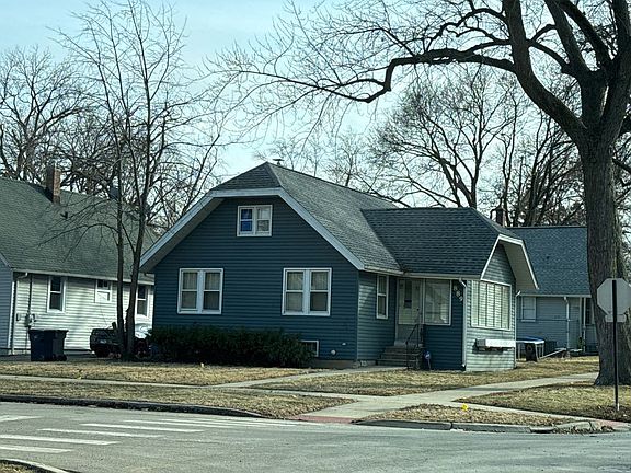 2nd image of 889 Van St