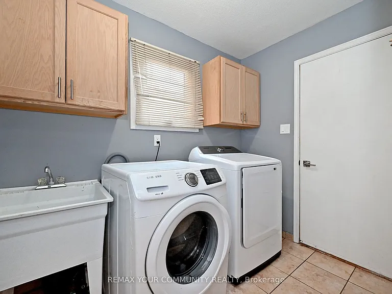 35 Dakin Dr — Photo 45