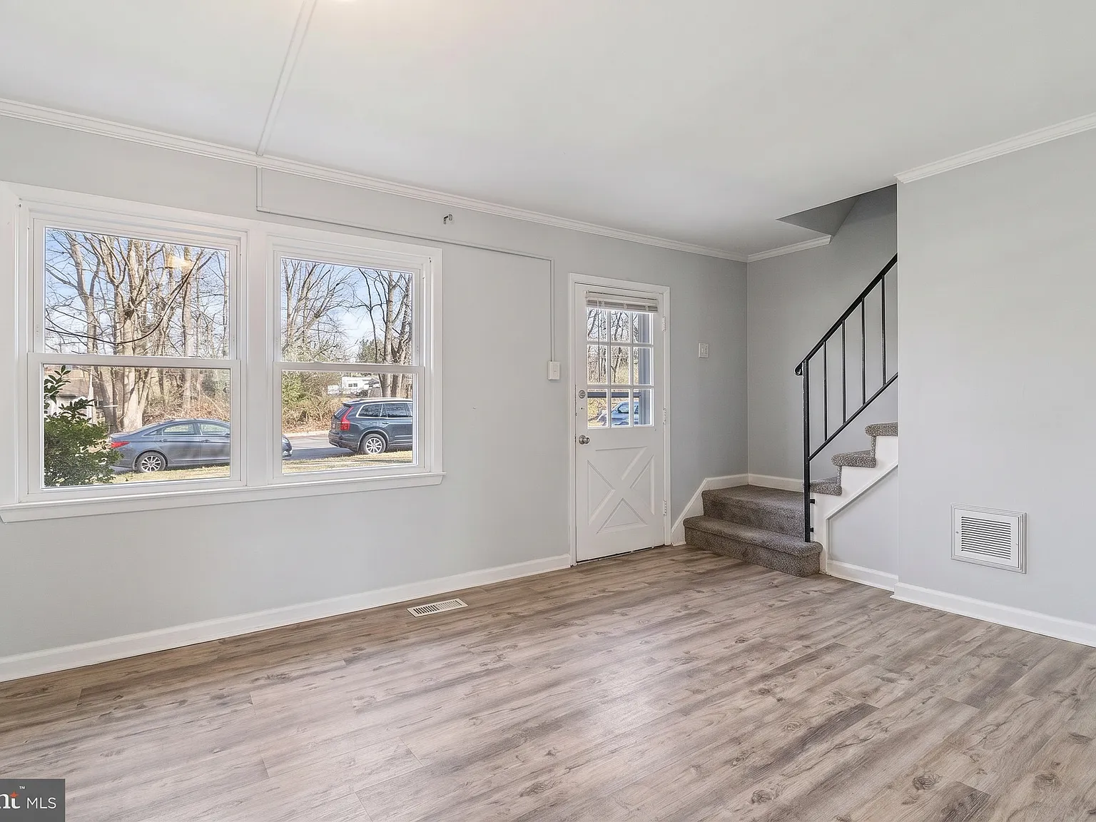 2 bed, 1362 sqft, $2,800 — Photo 2