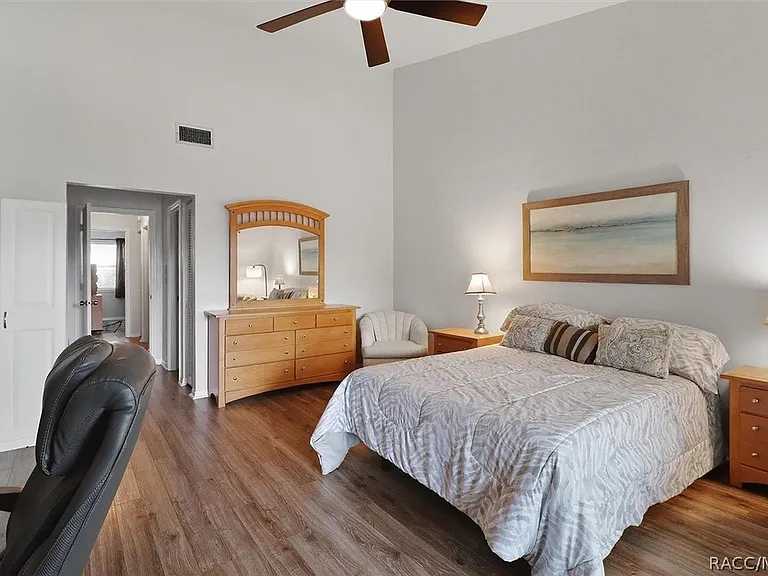 791 E Hartford St #1B — Photo 31