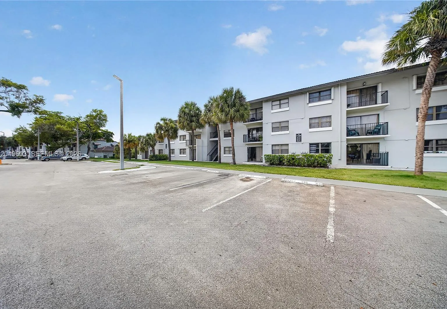 Villa Bellini Condo — Photo 4