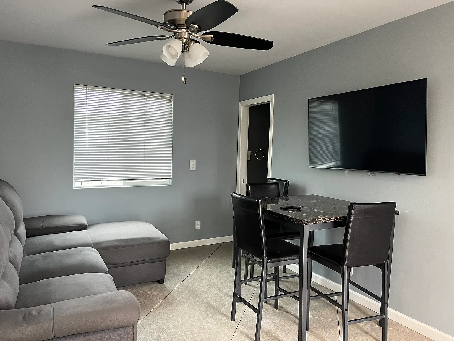 Studio, 350 sqft, $1,500 — Photo 4