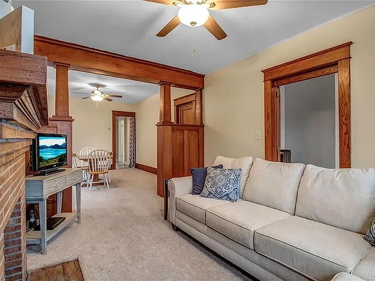 1937 Hertel Ave #2 — Photo 15