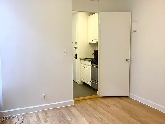 Rented by Corcoran | media 14