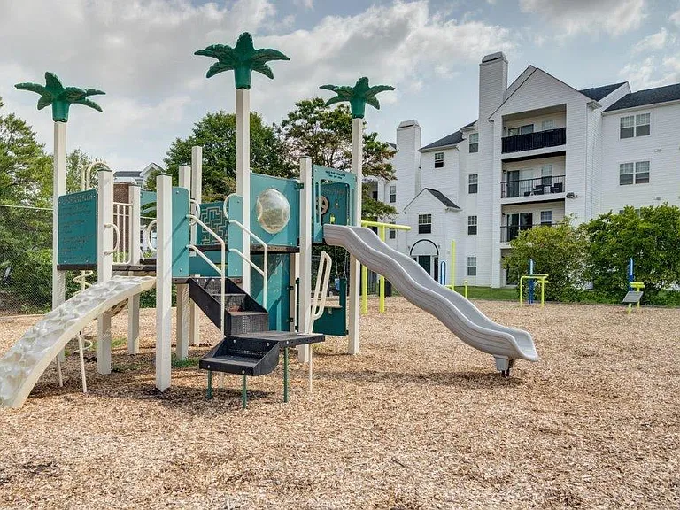 The Apartments at Diamond Ridge — Photo 20