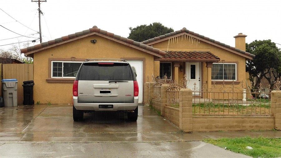 1st image of 1097 Chapel Hill Way