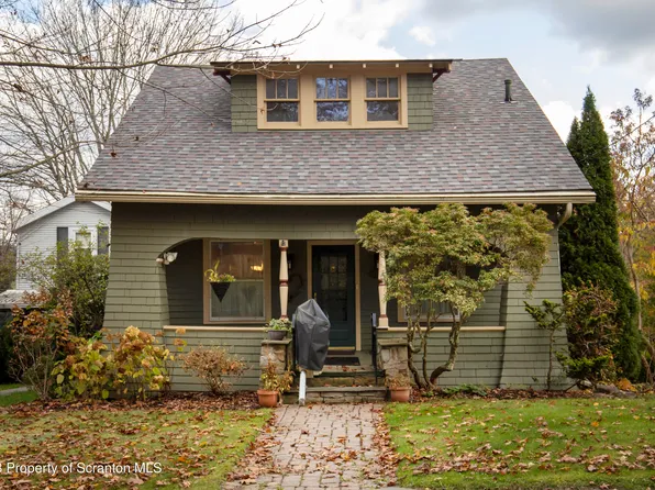 107 Weatherby St, Dalton, PA 18414