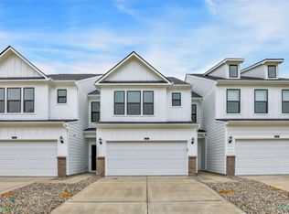 3295 Haflinger Dr #3295, Zionsville, IN 46077