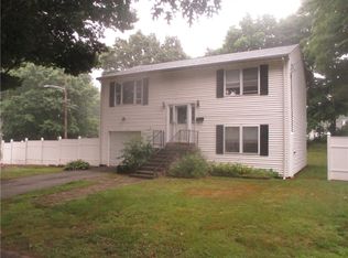 2 Shaw Ave, Johnston, RI 02919
