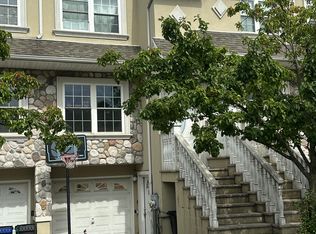 220 Dartmouth Loop, Staten Island, NY 10306