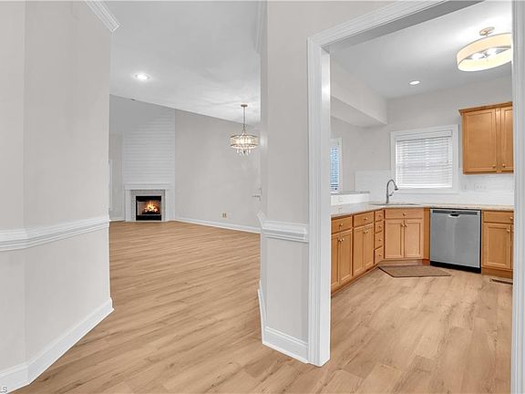 5th image of 820 Kensford Ct