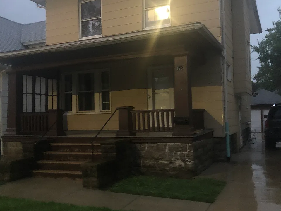 135 Englewood Ave