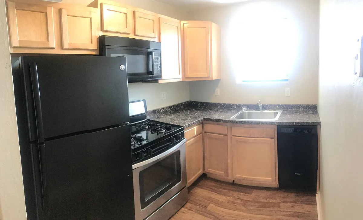 Building Photo - 5500 Margaretta St #3