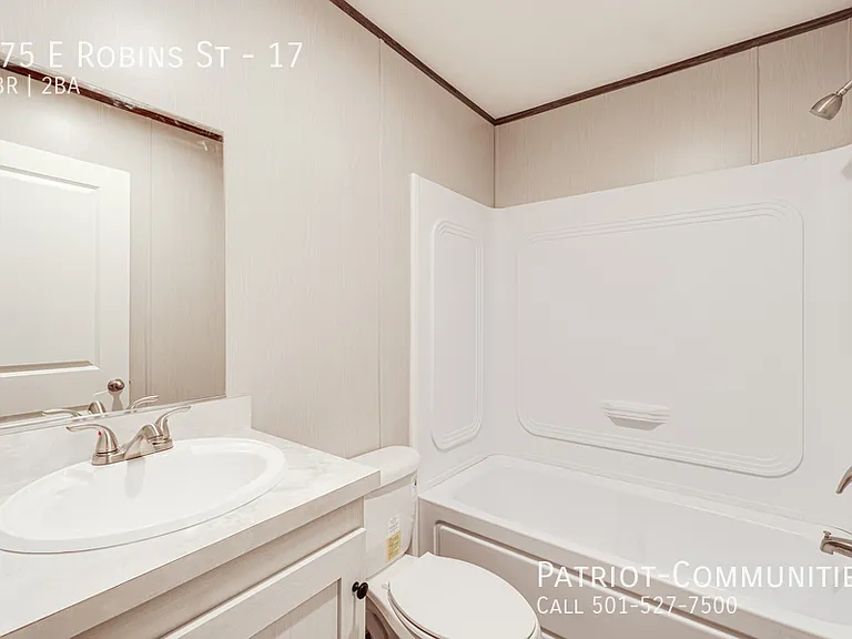 475 E Robins St #17 — Photo 14