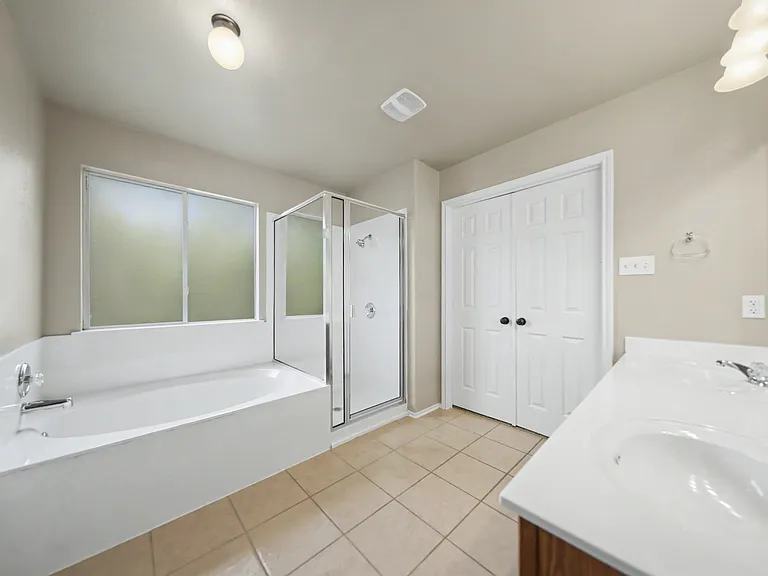 2203 Ryan Dr — Photo 26