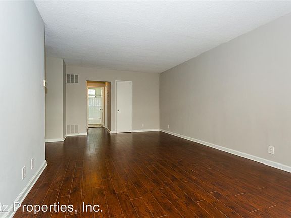 5th image of 841 Lincoln Boulevard D #6698198