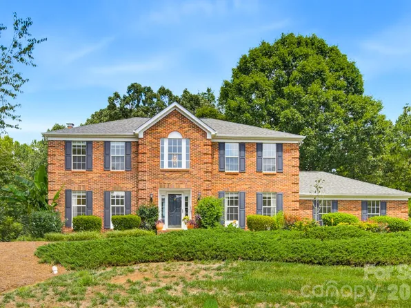 4113 Hallam Ct, Charlotte, NC 28269