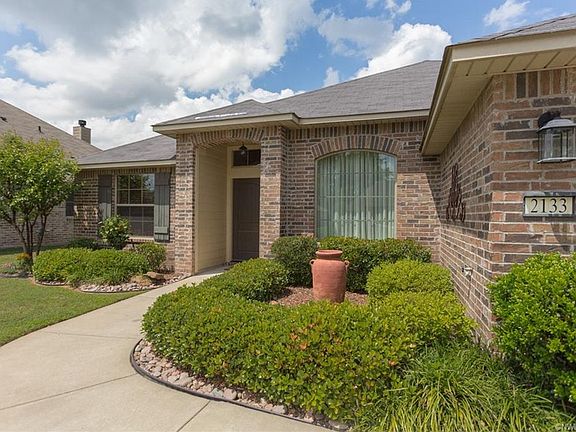 3rd image of 2133 Sweet Bay Cir