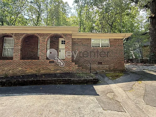 5710 Moody Sawyer Rd #B Photo 1