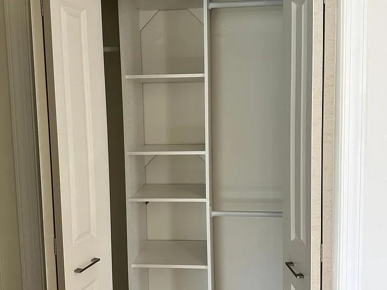 4570 Macarthur Blvd NW #207 — Photo 8