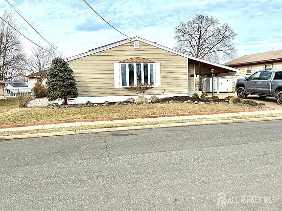 2nd image of 42 Boulevard E