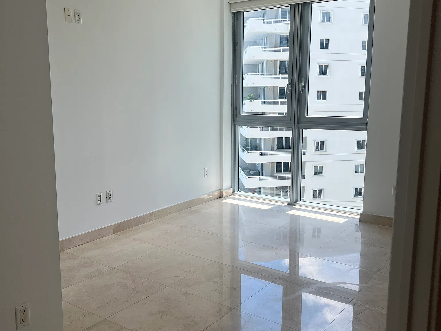 2 bed, 1878 sqft, $9,000 — Photo 4