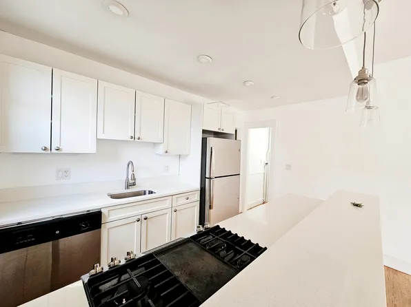 38 Newton St #40, Brighton, MA 02135