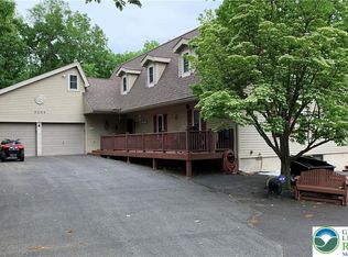 3205 Ely Ct, Bushkill, PA 18324
