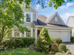 2S657 Westbury Ct, Warrenville, IL 60555