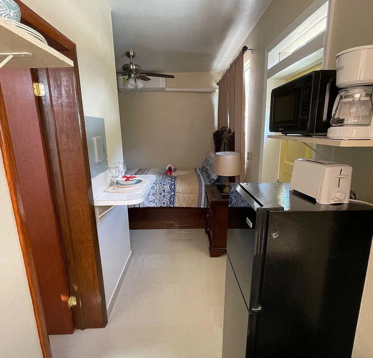 Studio, $1,600 — Photo 2