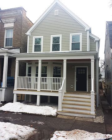 1st image of 1829 W Summerdale Ave