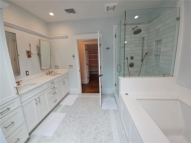 209 Coggeshall Ave — Photo 34