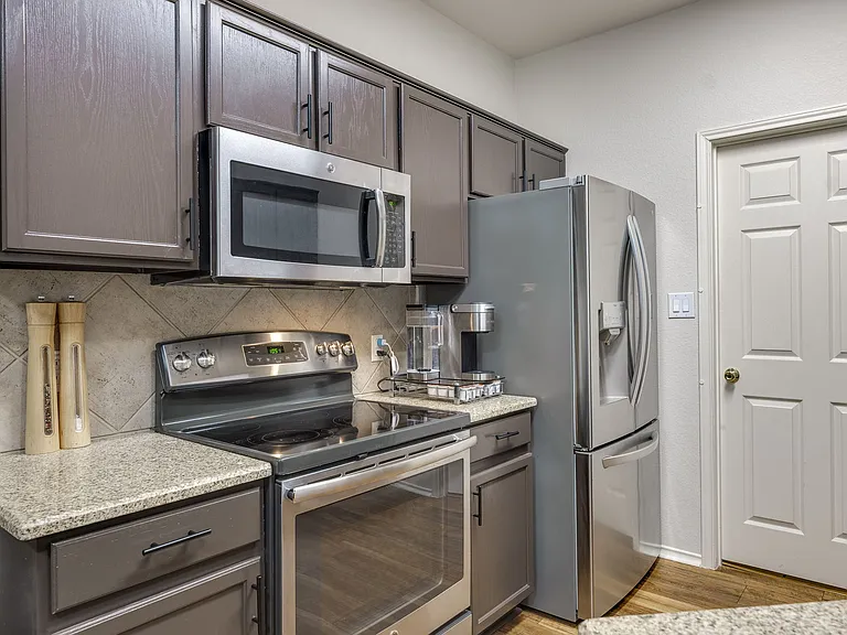 4501 Whispering Valley Dr #3 — Photo 10