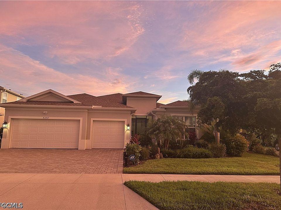 1st image of 43457 Treadway Dr