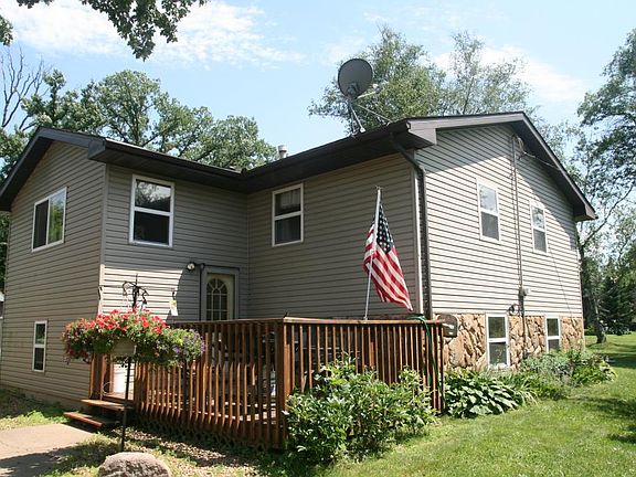 3rd image of 33725 Hupp St NE