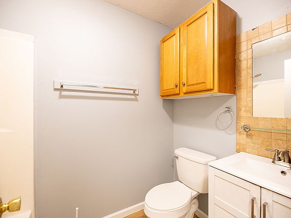1152A-SHELLIE-bathroom_04252024