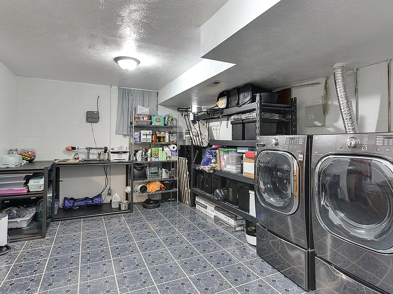 5004 S 167th Ave — Photo 26