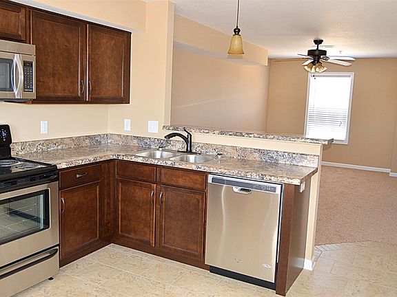 5th image of 1604 Railton Ct APT C