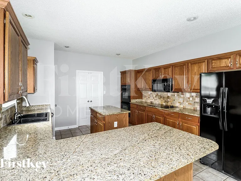 9971 Bloomsbury Ave — Photo 8