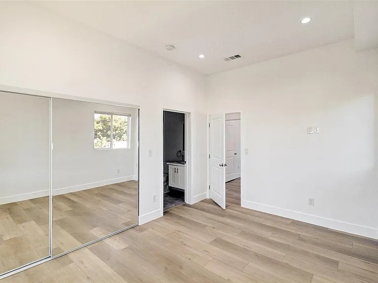 3018 West Blvd — Photo 23