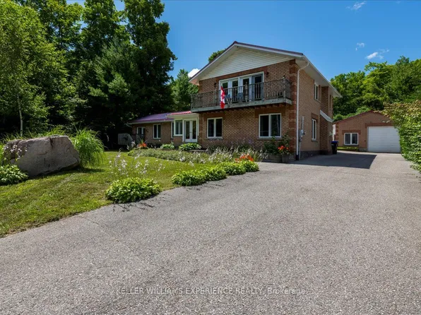 1512 Champlain Rd, Tiny, ON L9M 0C1