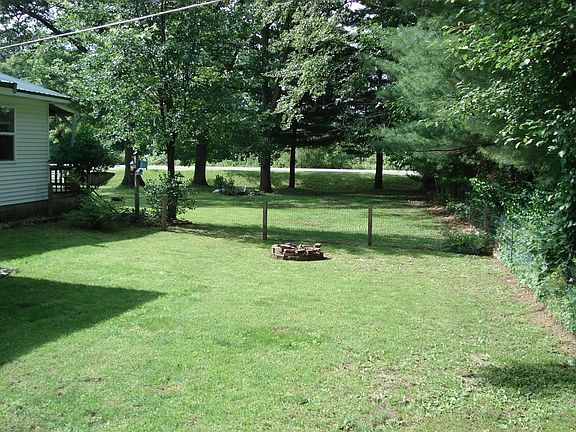 3rd image of 3320 E State Road 10