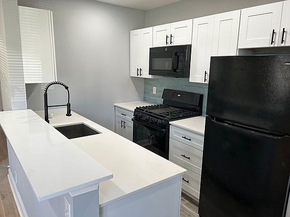 2nd image of 645 W Park Ln #1